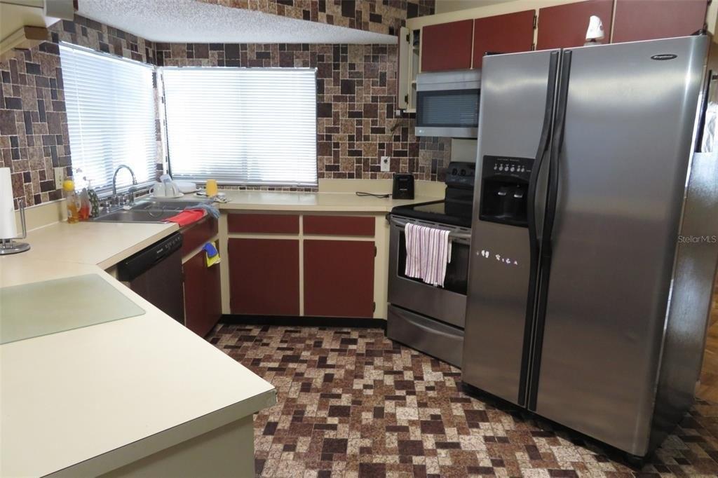 E 137th Ave, Tampa, FL 33613