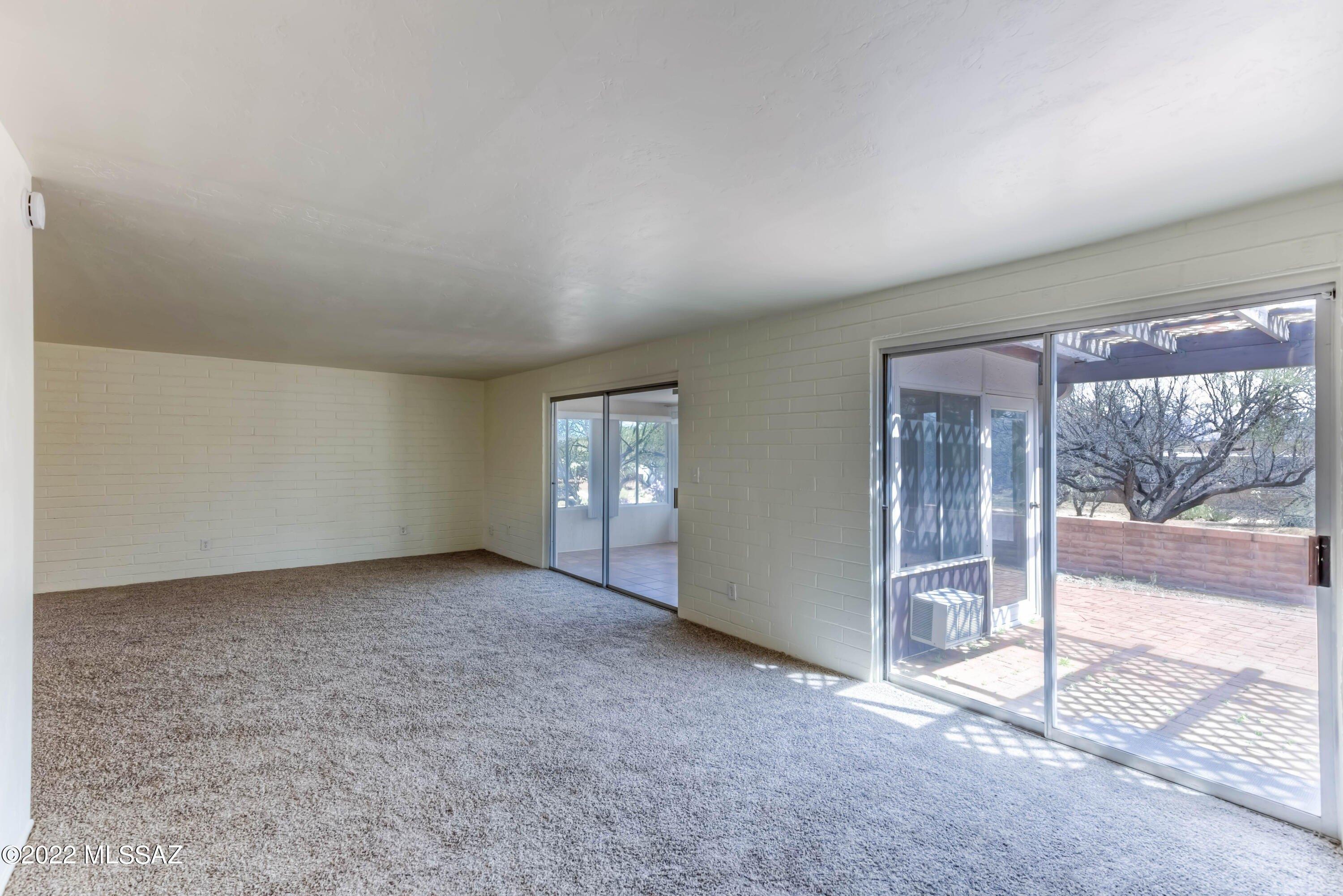 S Paseo Felice, Green Valley, AZ 85614