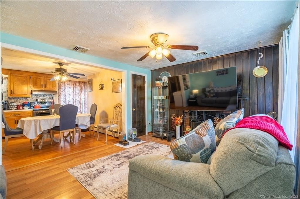 Laurel St, East Haven, CT 06512