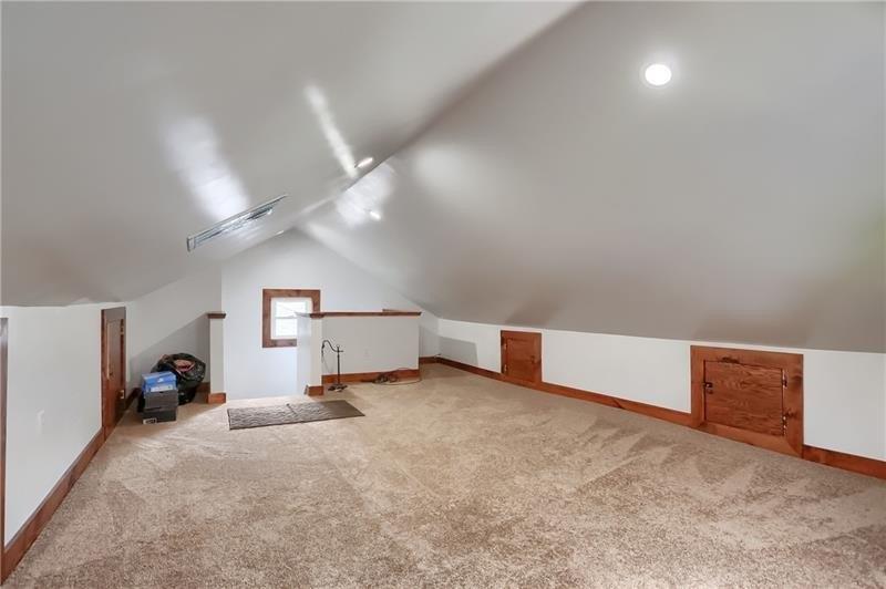 E Leasure Ave, New Castle, PA 16105