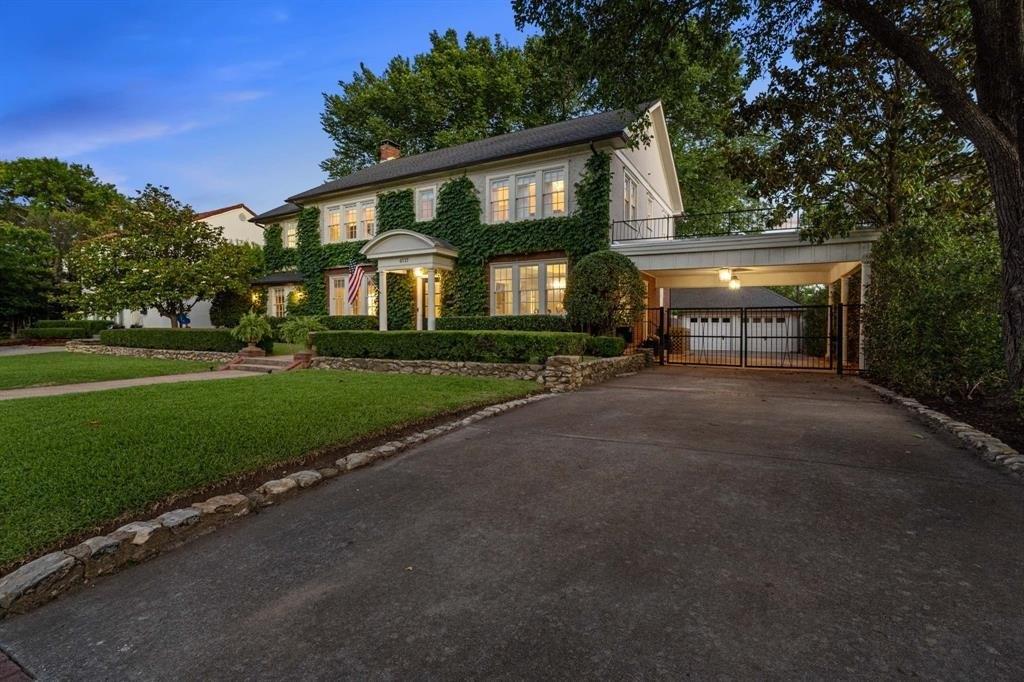 Crestline Rd, Fort Worth, TX 76107