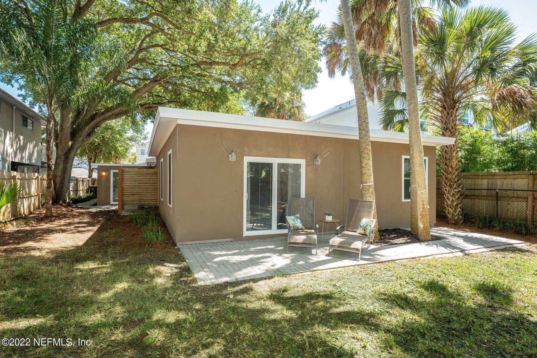 2nd St, Atlantic Beach, FL 32233