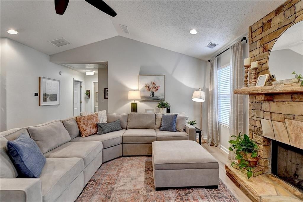 Rolling Ridge Ln, Auburn, GA 30011