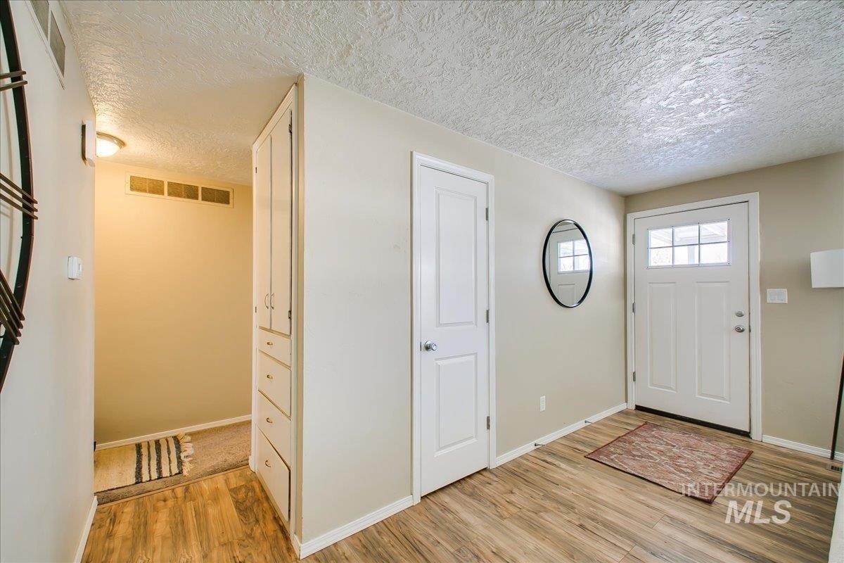 W Northview St, Boise, ID 83704