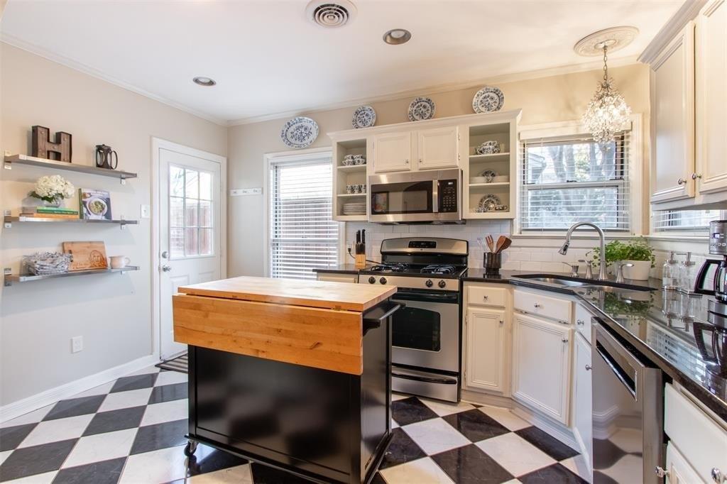 Ellsworth Ave, Dallas, TX 75214