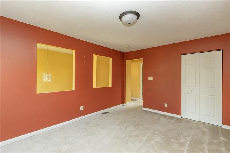 Hawk Valley Dr, Leechburg, PA 15656