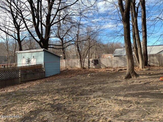River St, Dalton, MA 01226