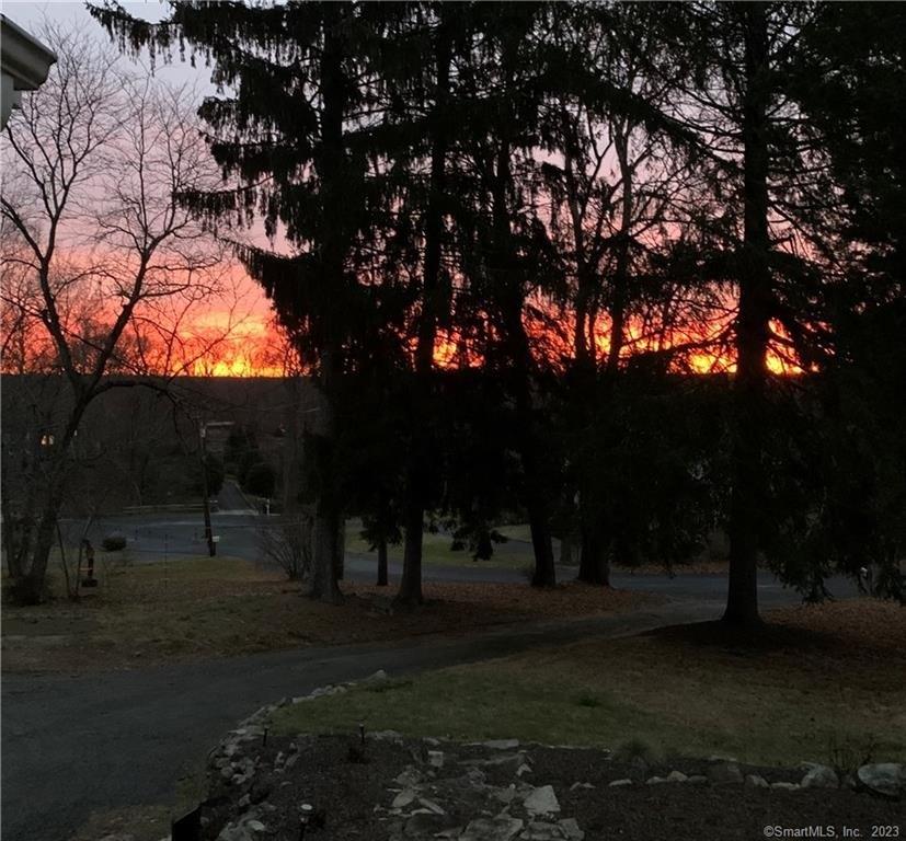 Newsome Ln, Wilton, CT 06897