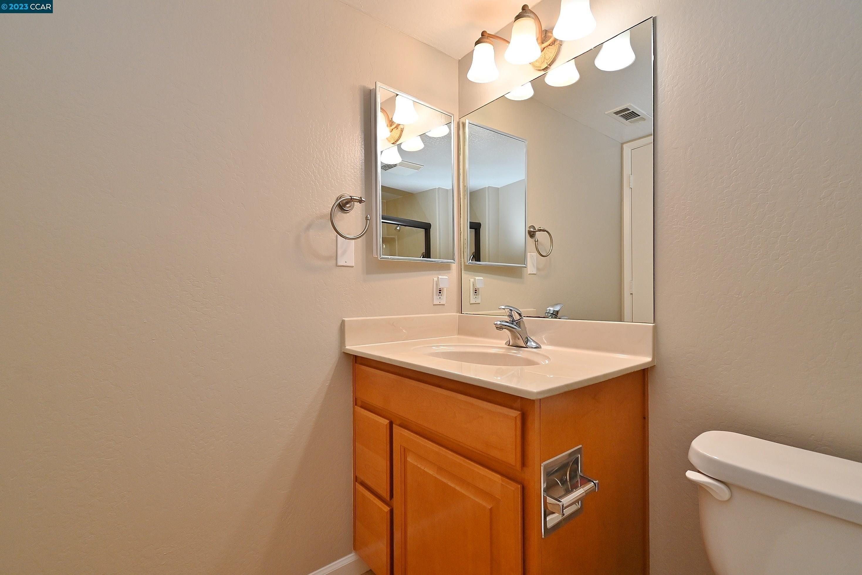 Camelback Pl, Pleasant Hill, CA 94523