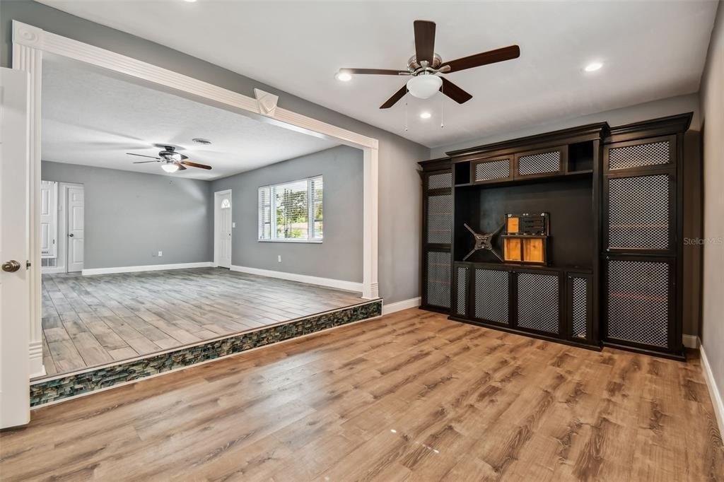Terrace Dr N, Clearwater, FL 33765