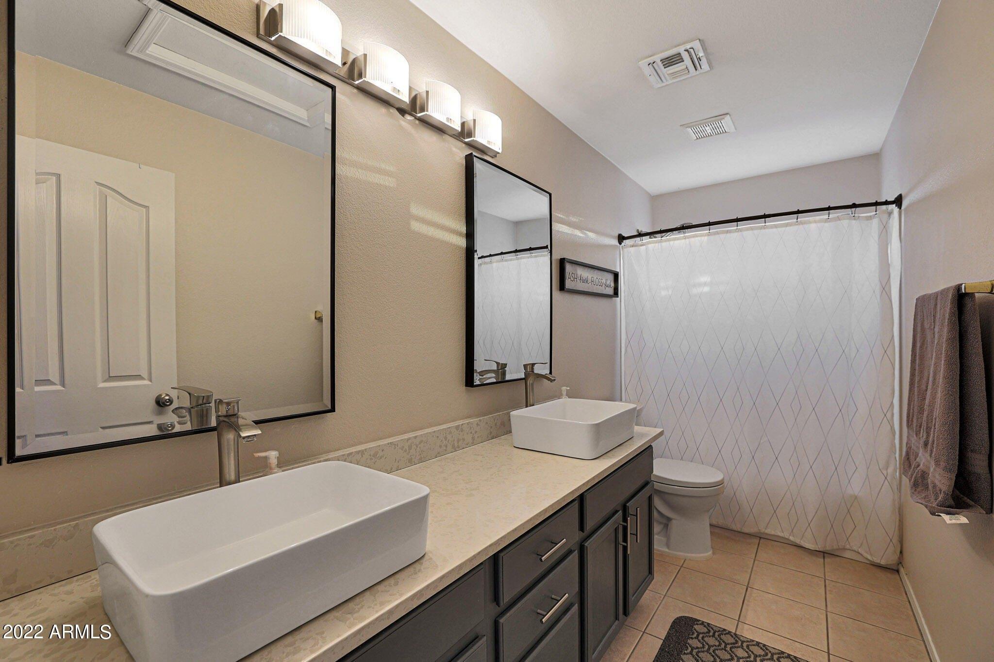 W Lone Cactus Dr, Peoria, AZ 85382