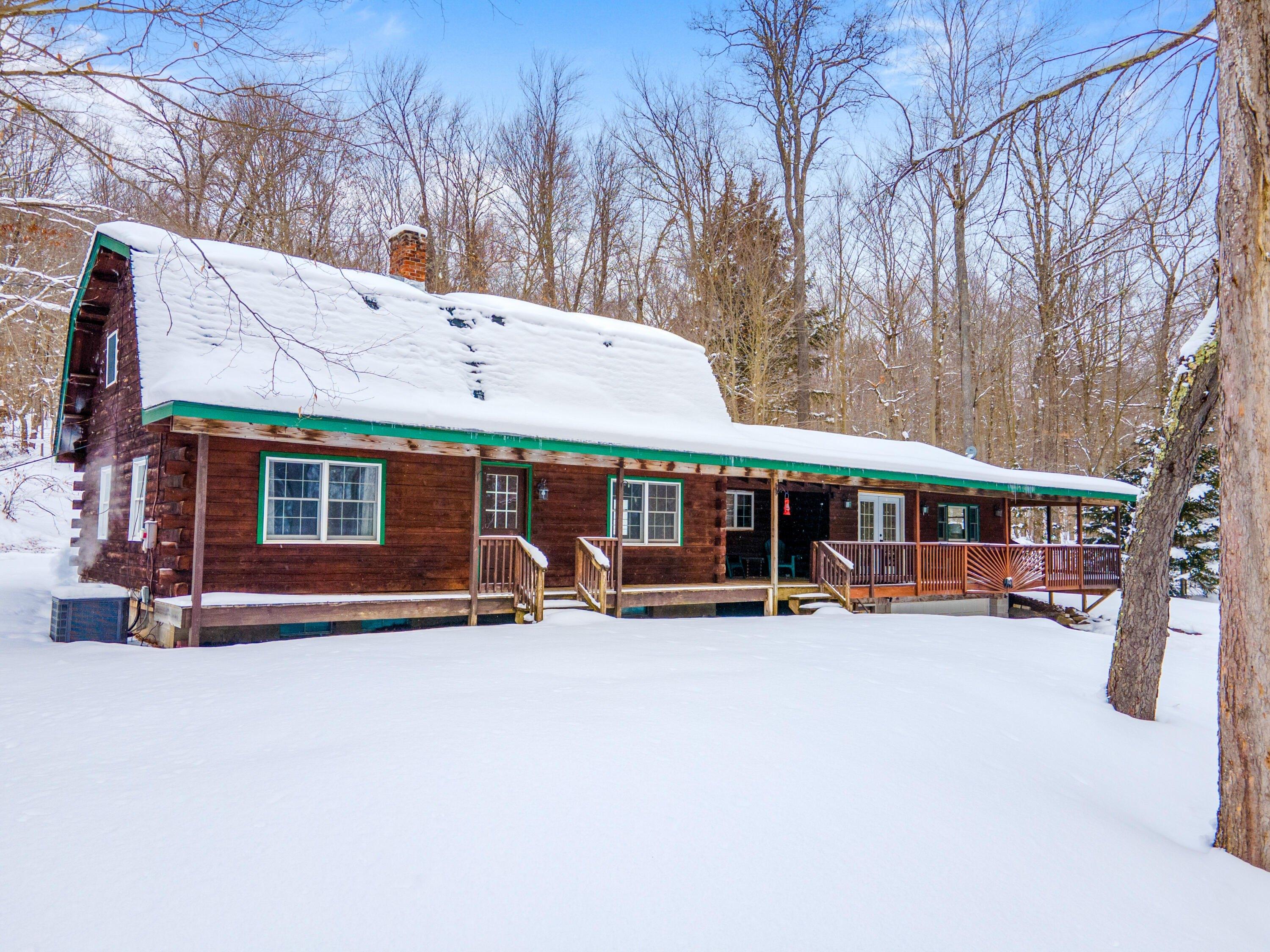 Tuttle Rd, Old Forge, NY 13420