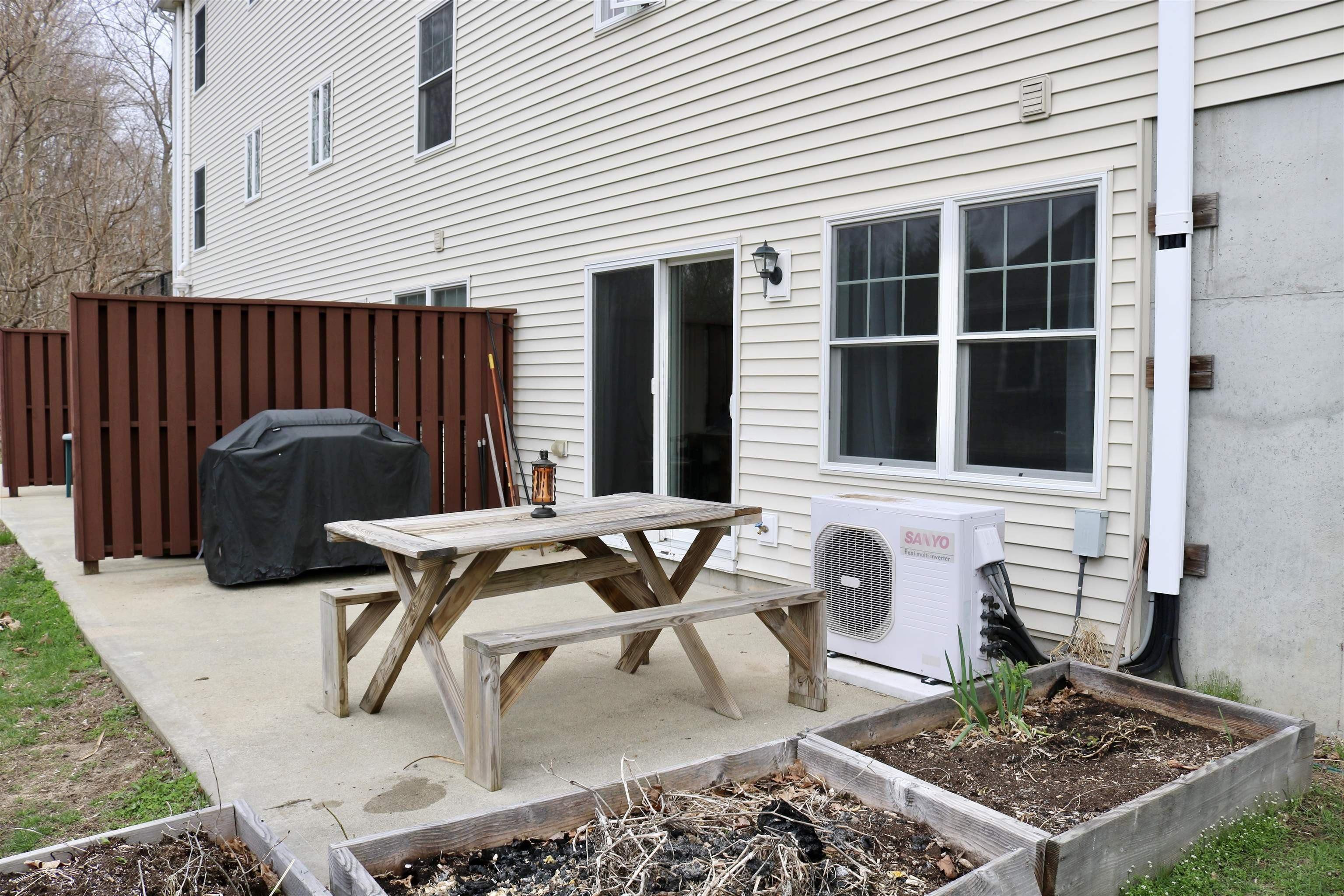 Gagne St, Rochester, NH 03867