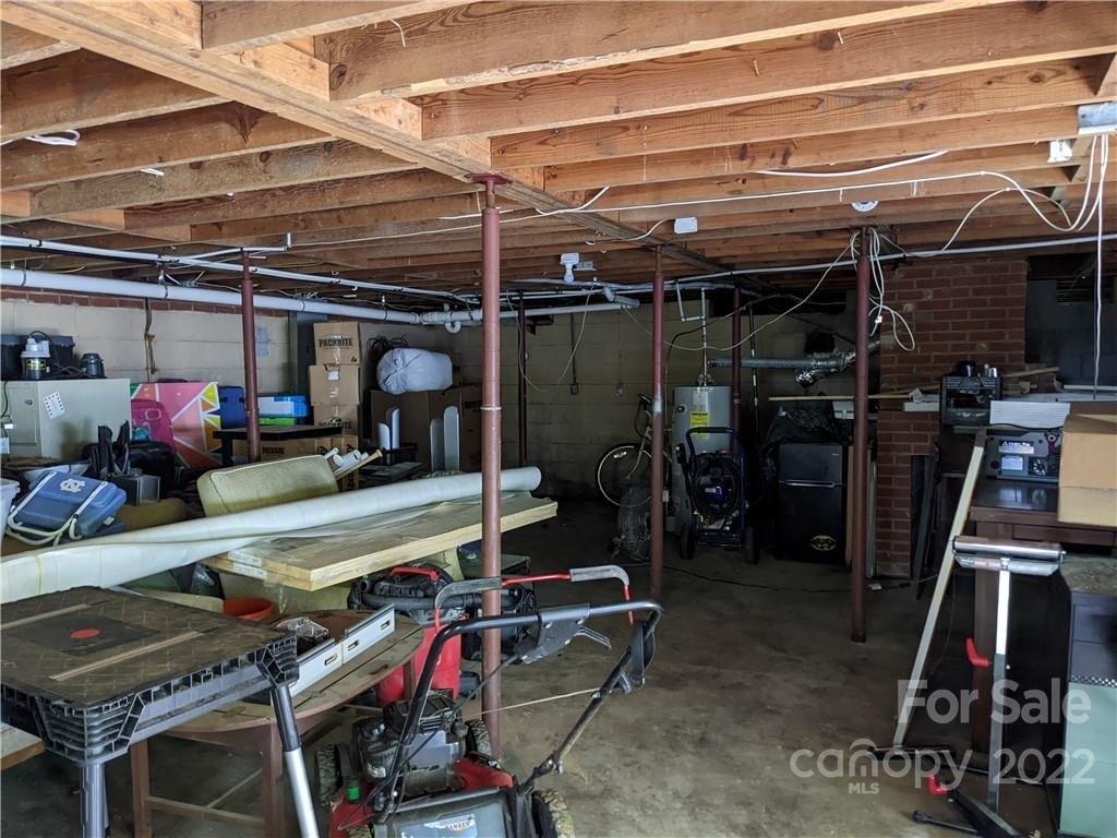 N Flint St, Lincolnton, NC 28092