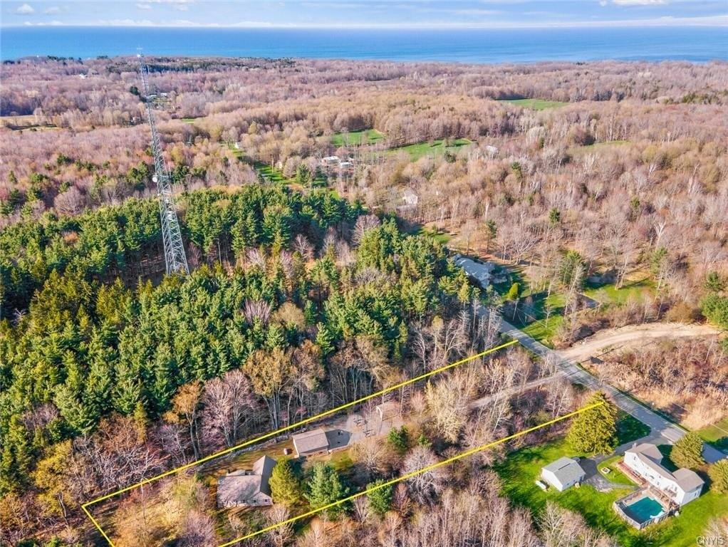 Nine Mile Point Rd, Oswego, NY 13126