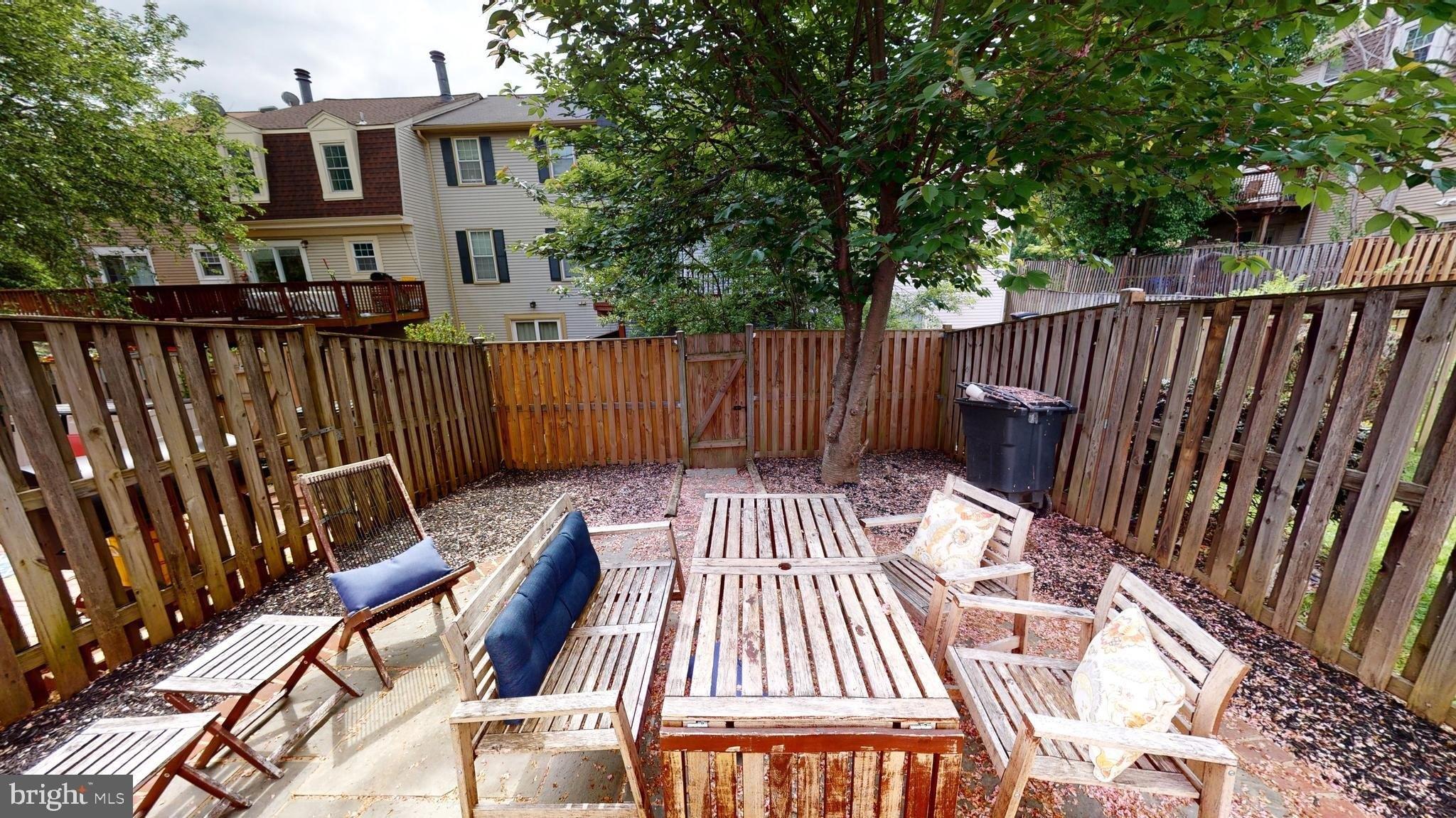 Pennydog Ln, Silver Spring, MD 20902