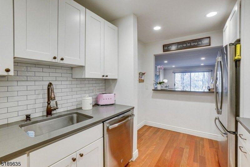 Terrace Dr, Chatham, NJ 07928