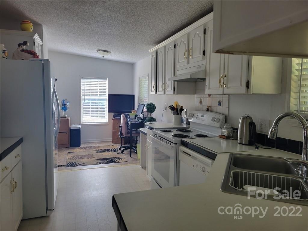 Sweet Pea Ln, Lincolnton, NC 28092