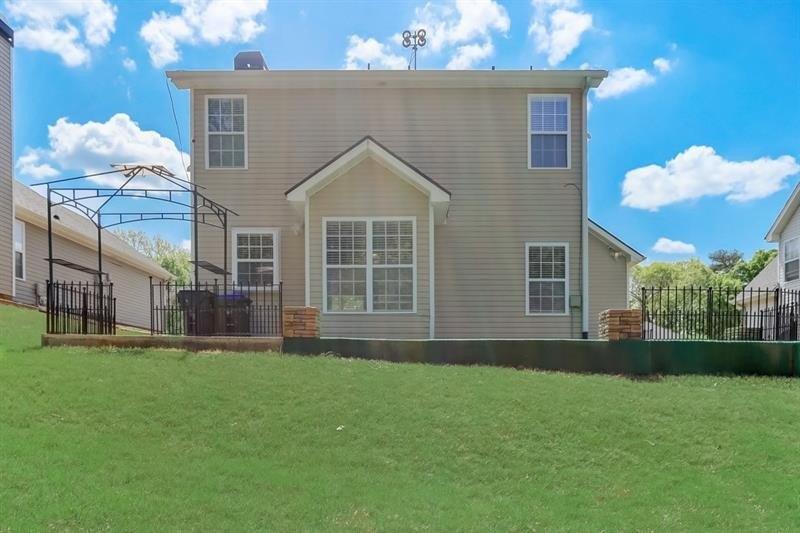 Wildcat Cliffs Ln, Lawrenceville, GA 30043