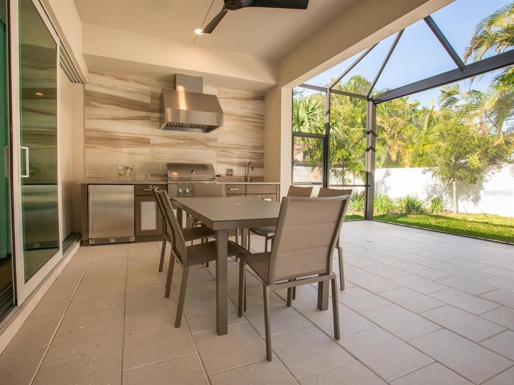 Morris St, Sarasota, FL 34239