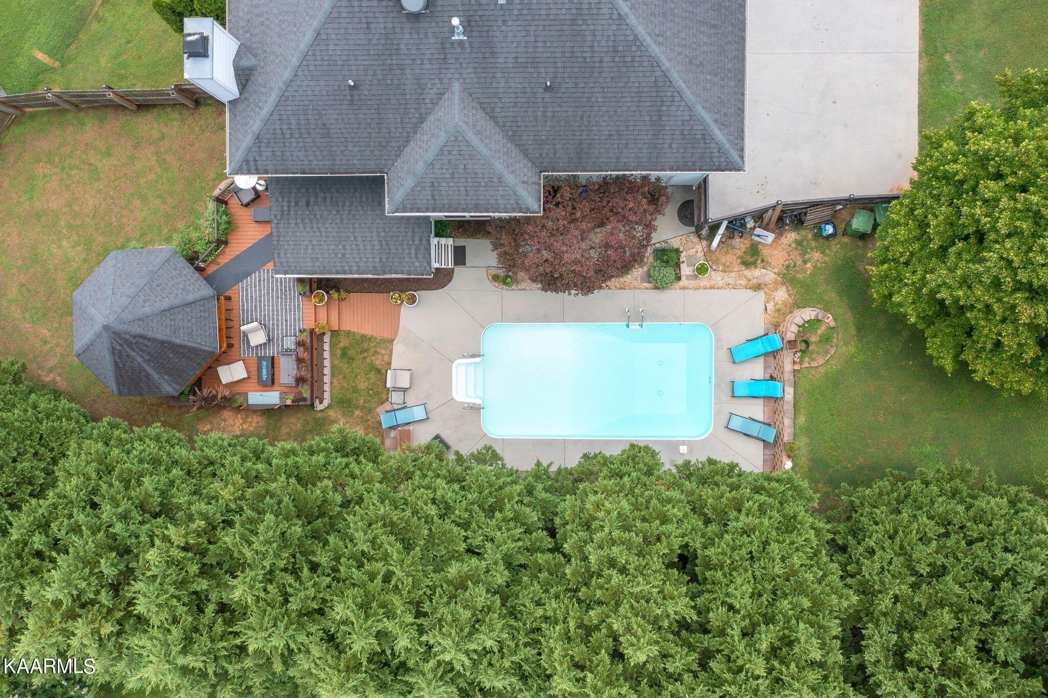 Fragrant Cloud Ln, Knoxville, TN 37918