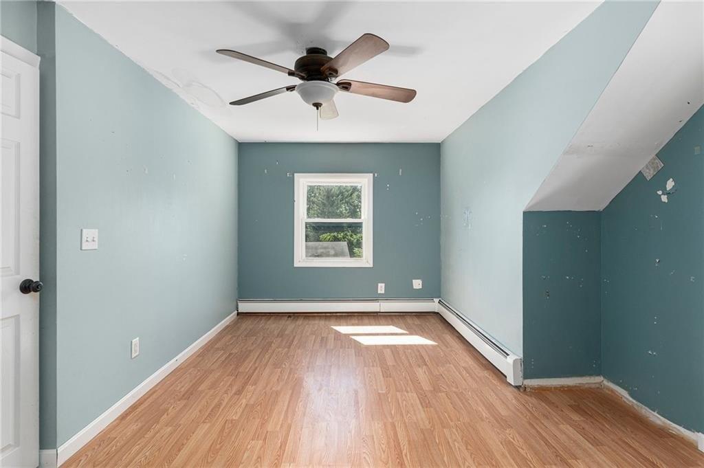 George Arden Ave, Warwick, RI 02886
