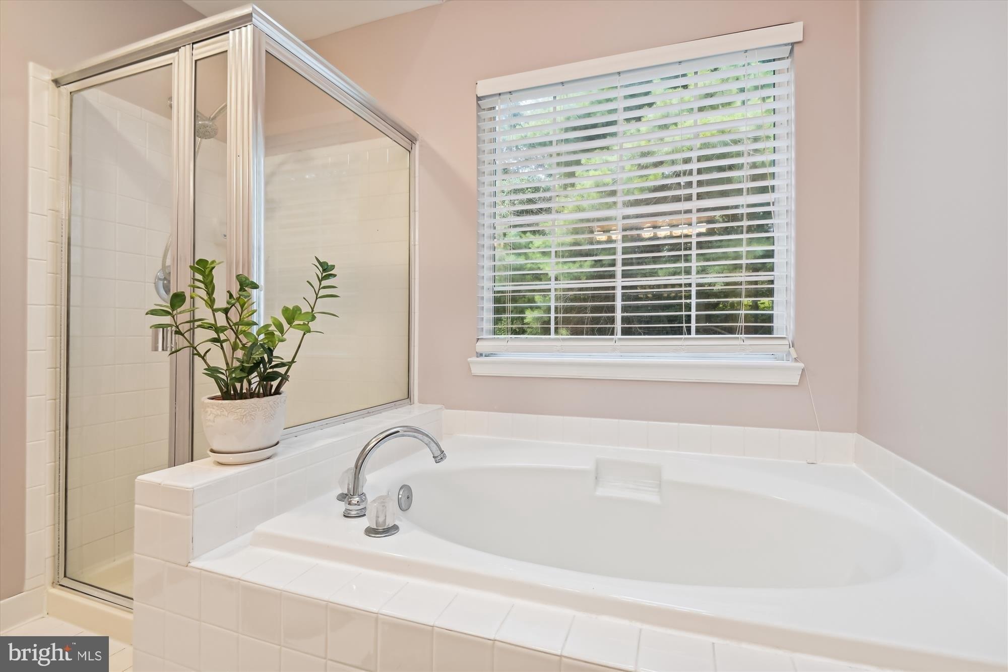 Thurloe Dr, Lutherville Timonium, MD 21093