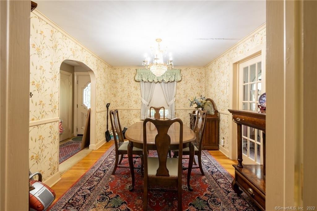 Newridge Ave, Waterbury, CT 06708