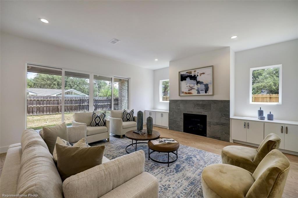 Durango Dr, Dallas, TX 75220