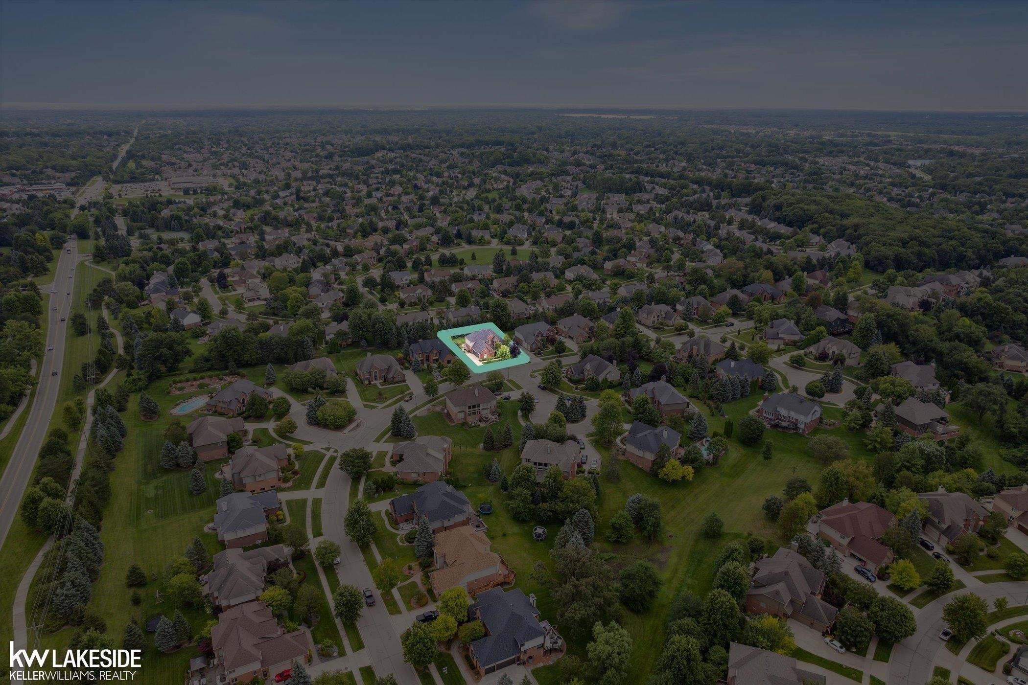 Springview Dr, Rochester, MI 48307