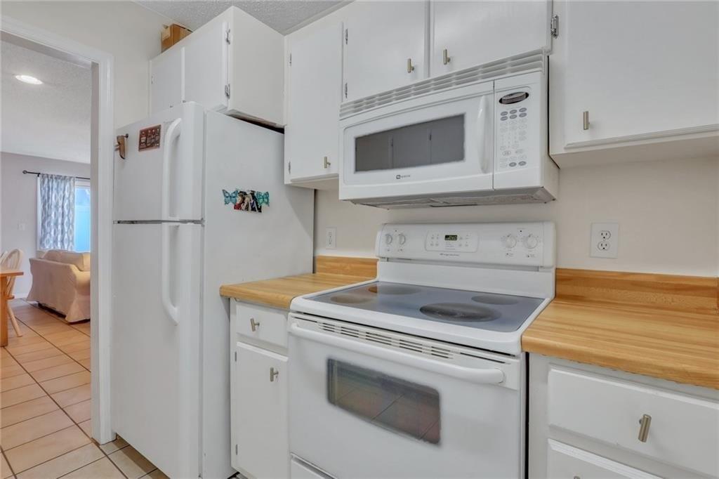 S Island Square Dr, Saint Simons Island, GA 31522