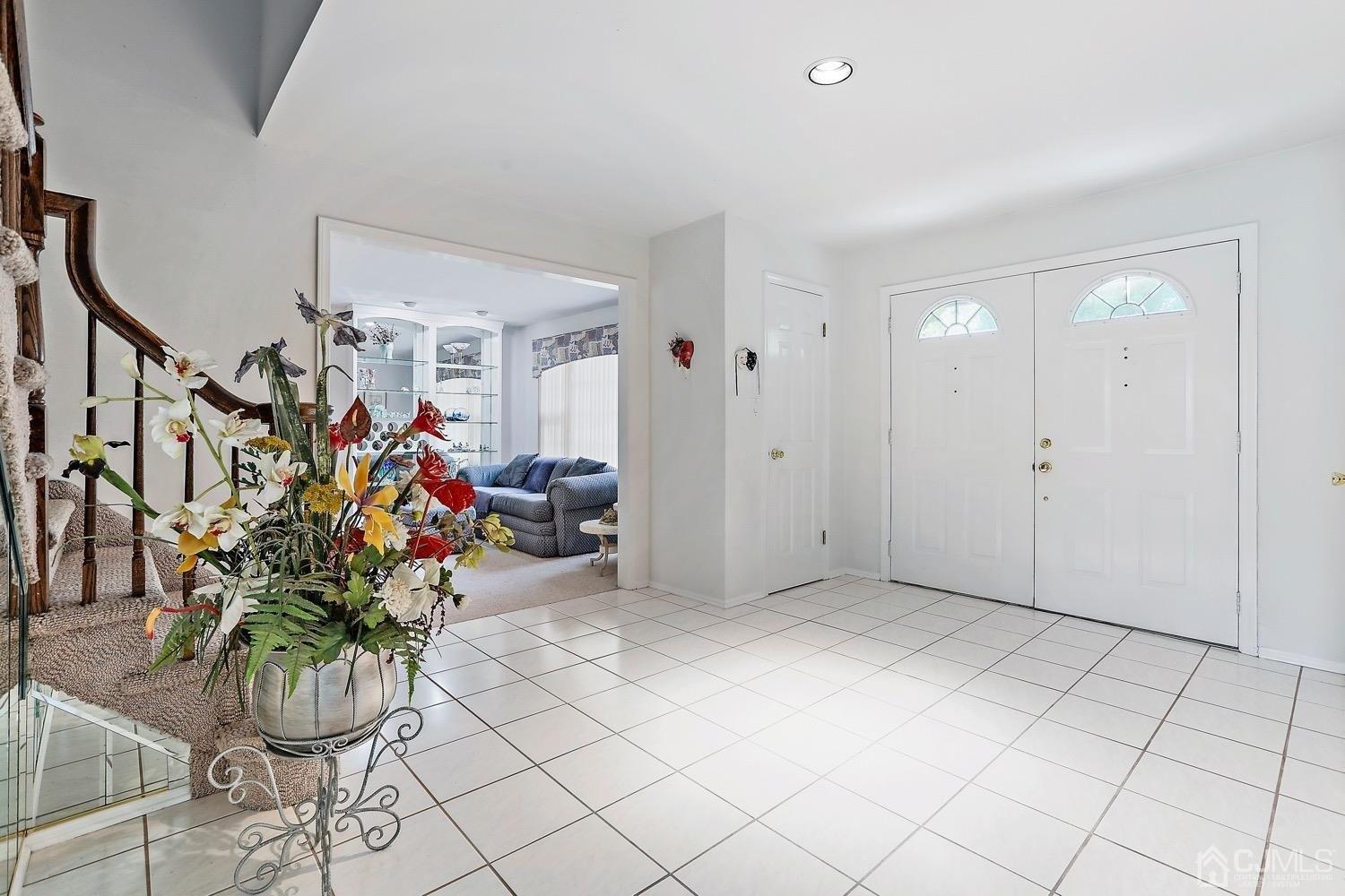 Brookside Cir, Marlboro, NJ 07746