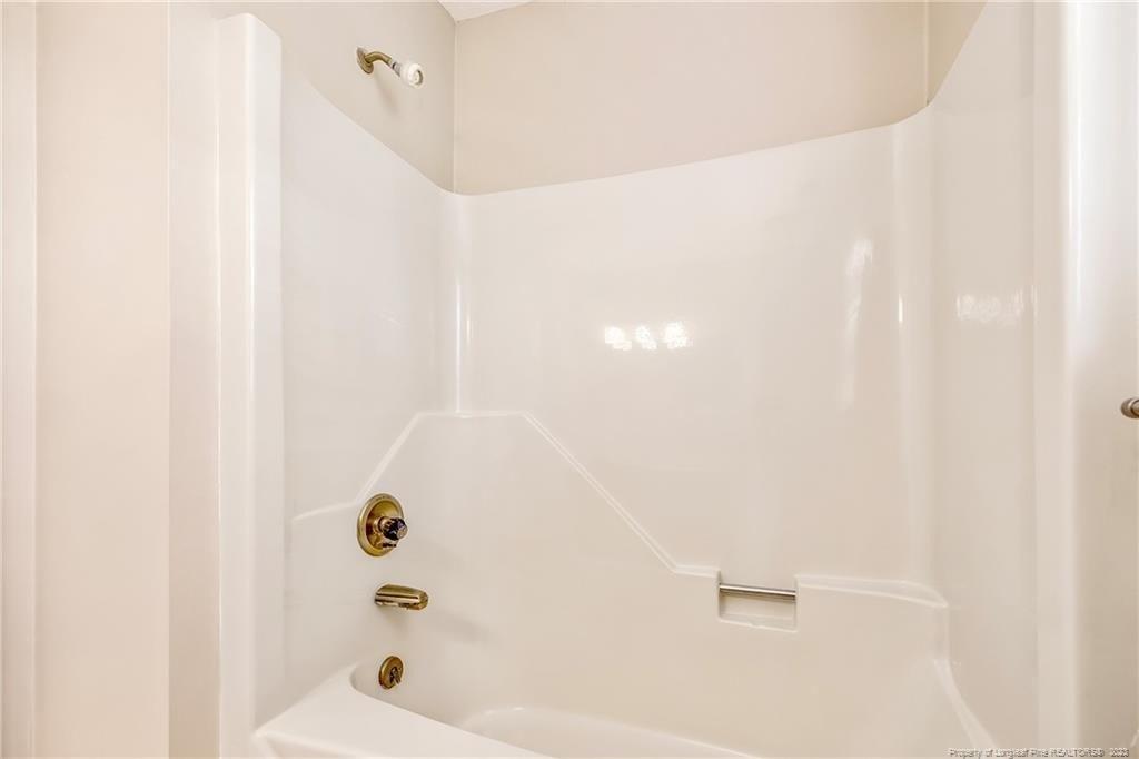Ashfield Dr, Fayetteville, NC 28311