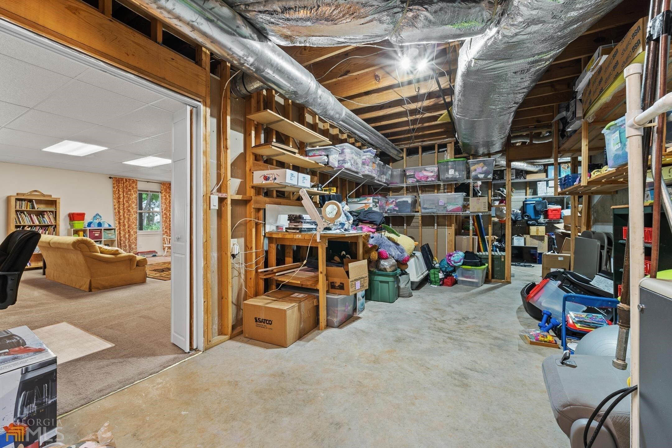 Lullwater Cir, Mcdonough, GA 30253