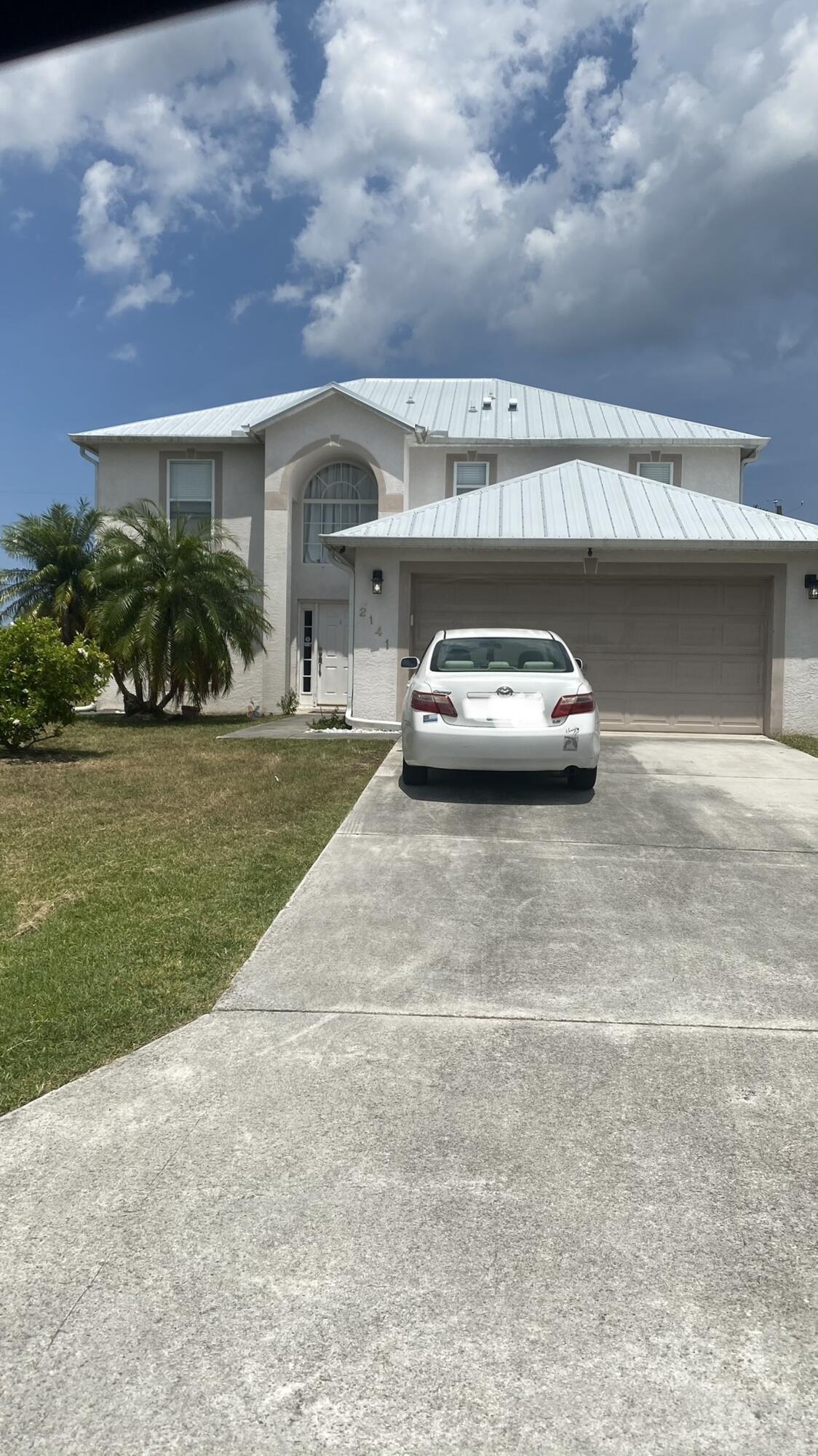Se Wald St, Port Saint Lucie, FL 34984