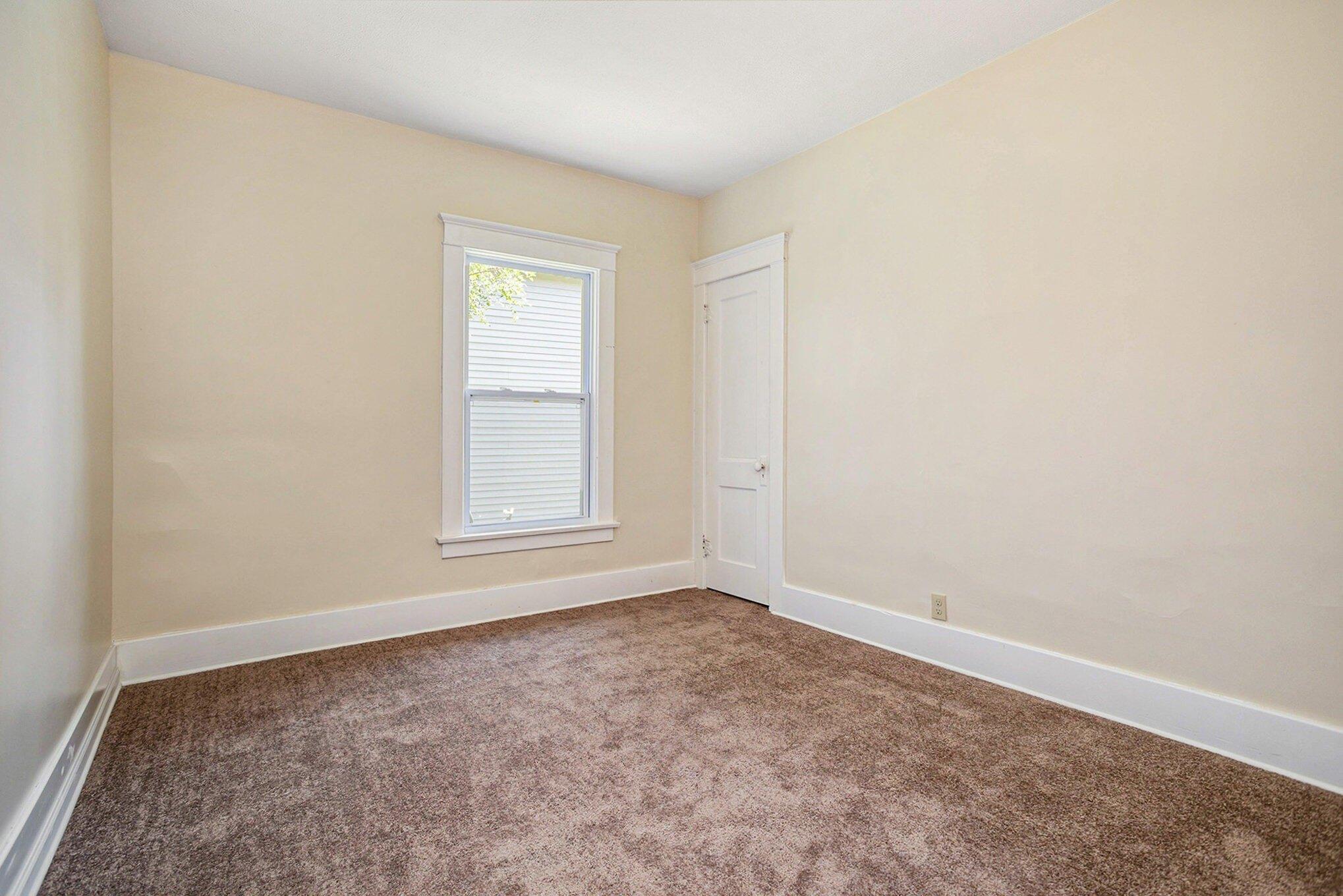 Battle Creek Ave, Battle Creek, MI 49037