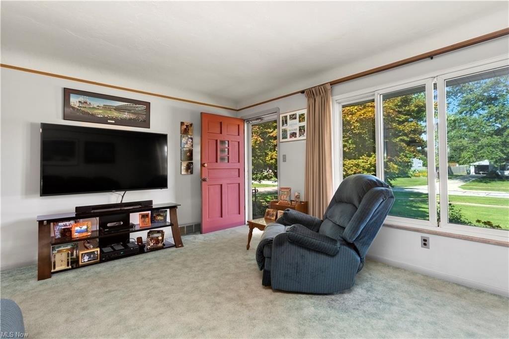 Charles Rd, North Olmsted, OH 44070
