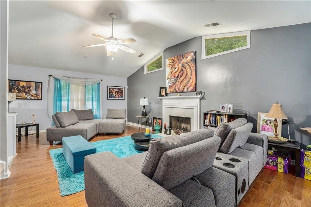 Ridgeway Pt, Ellenwood, GA 30294