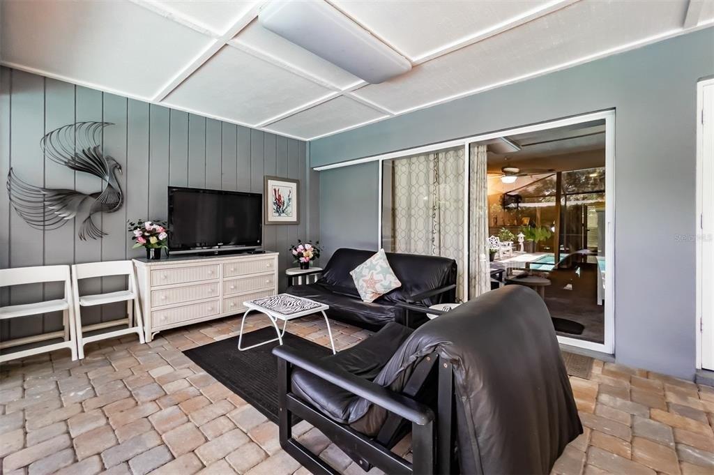 Oberlin Manor Way, Tampa, FL 33613