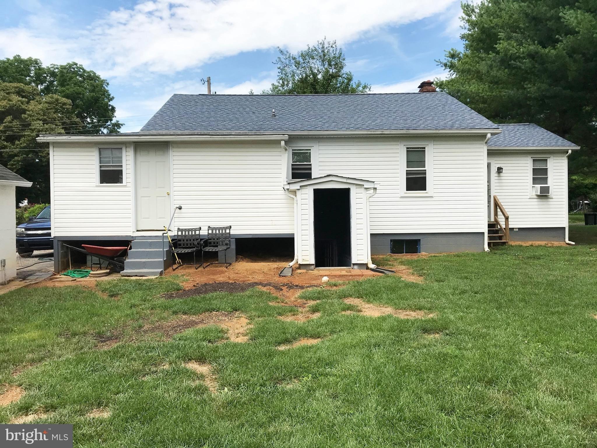 Garden Pl, Charles Town, WV 25414