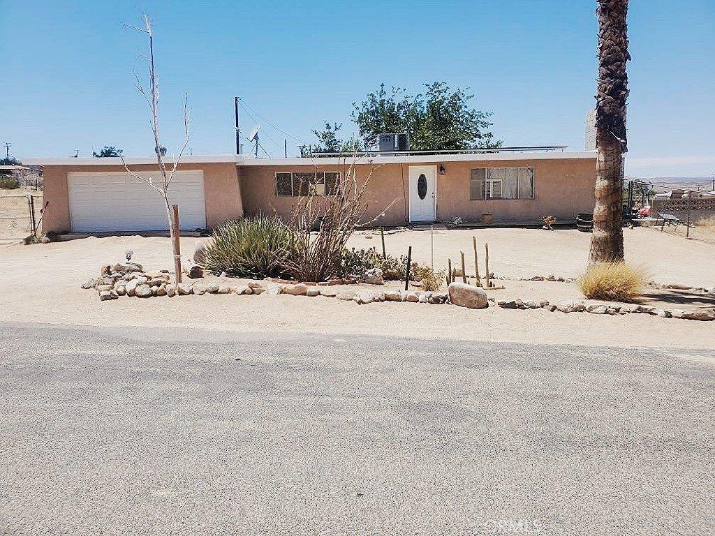 Adobe Dr, Joshua Tree, CA 92252