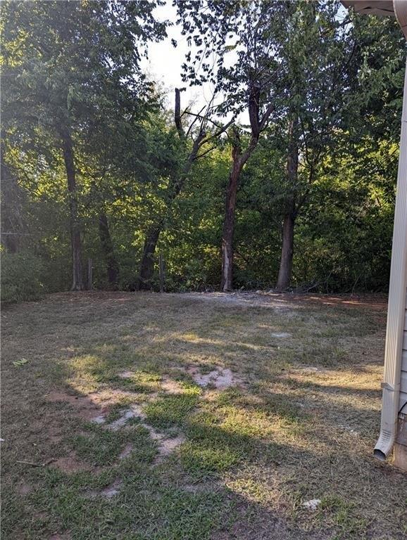 S Pine St, Guthrie, OK 73044