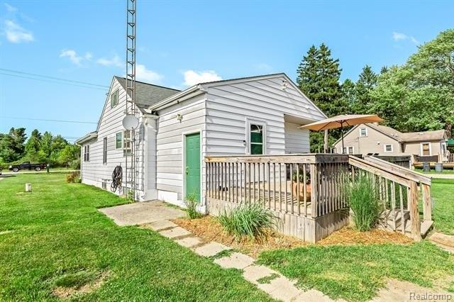Lapeer Rd, Davison, MI 48423