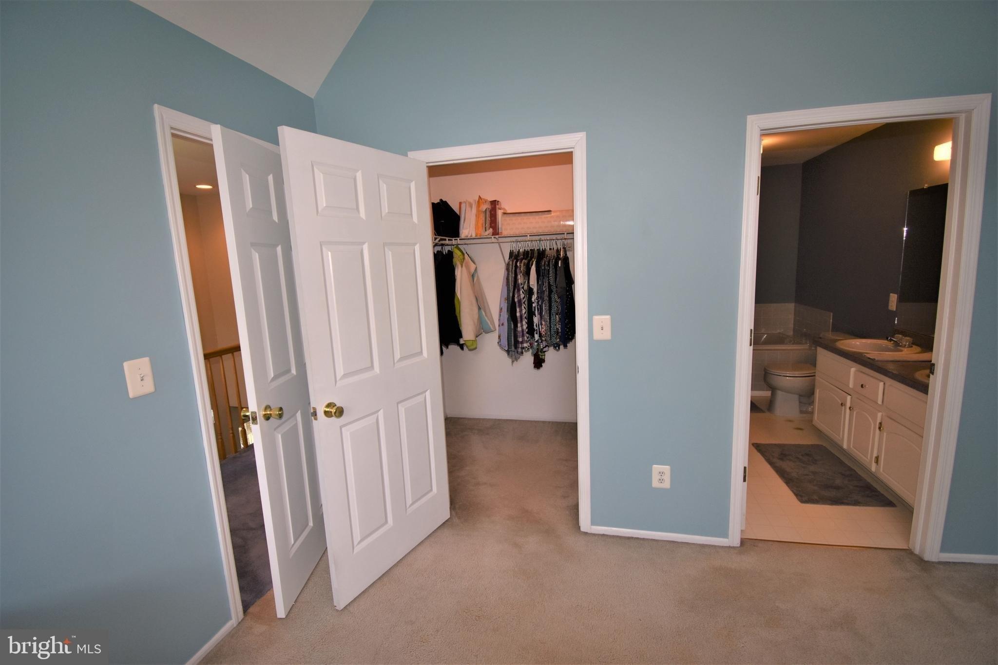 Mohr Rd, Burlington, NJ 08016