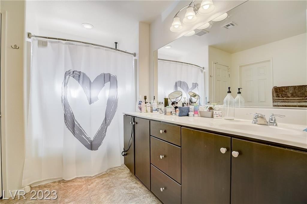 Ancient Oaks Ave, Las Vegas, NV 89113