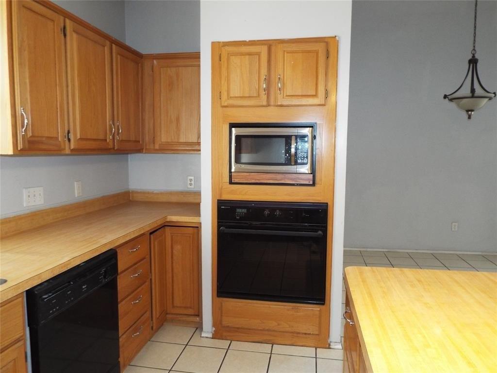 Homestead Dr, Mesquite, TX 75181