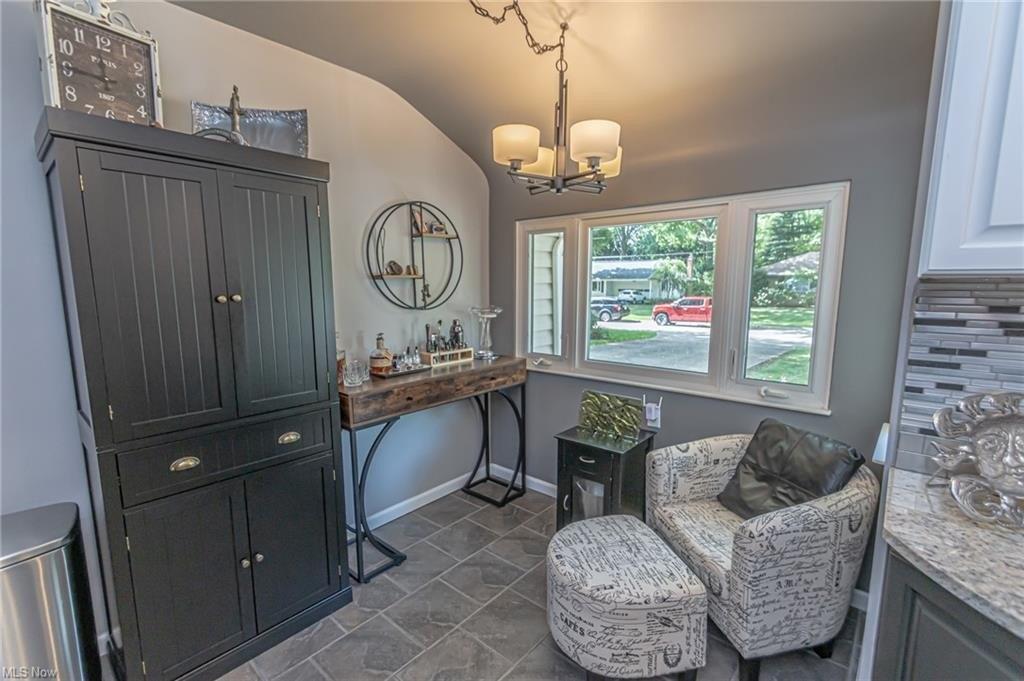Morewood Rd, Fairlawn, OH 44333