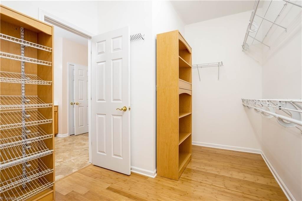 Shadetree Dr, Winston Salem, NC 27107