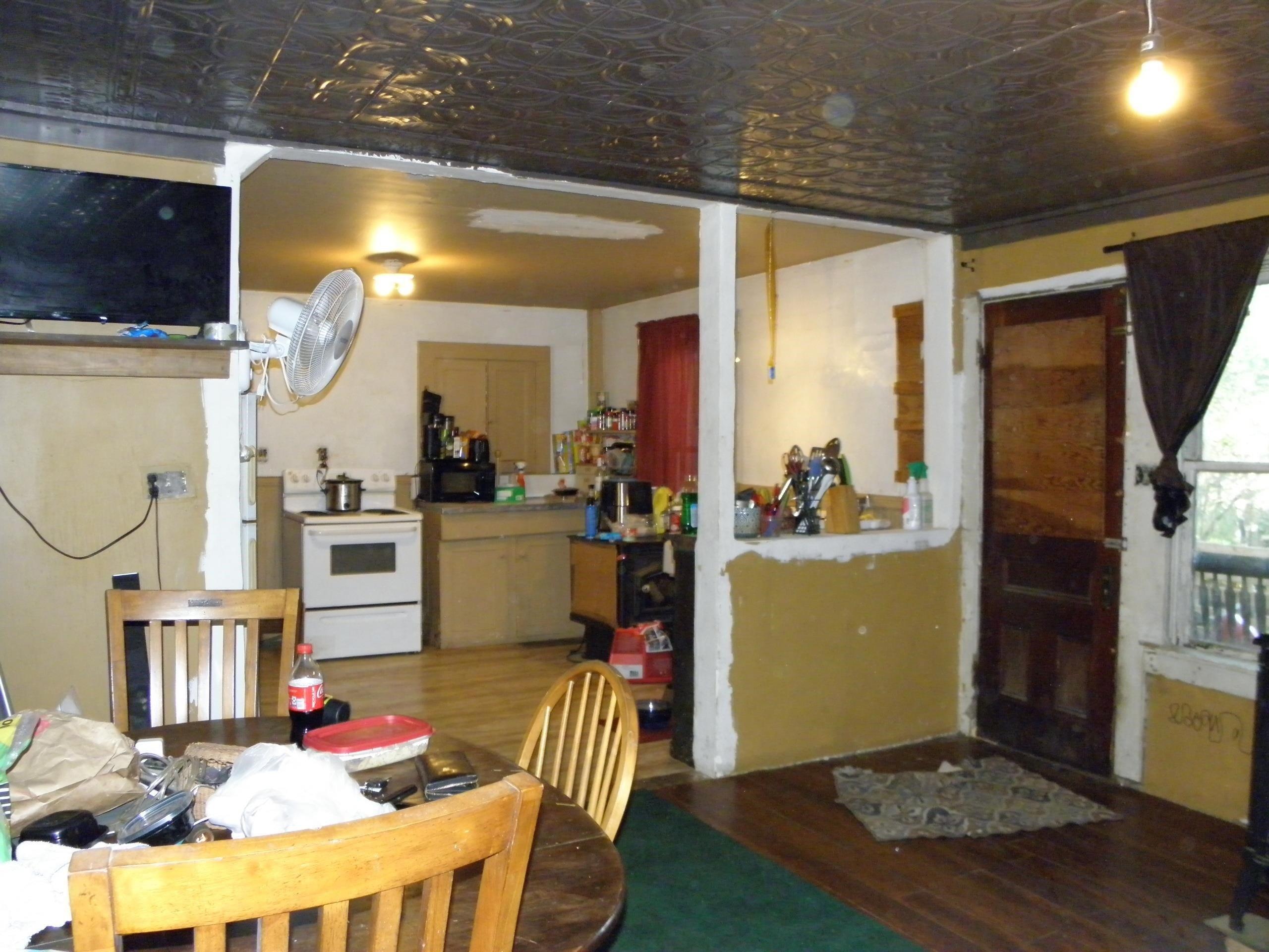 Raiches Cross Rd, Danby, VT 05739