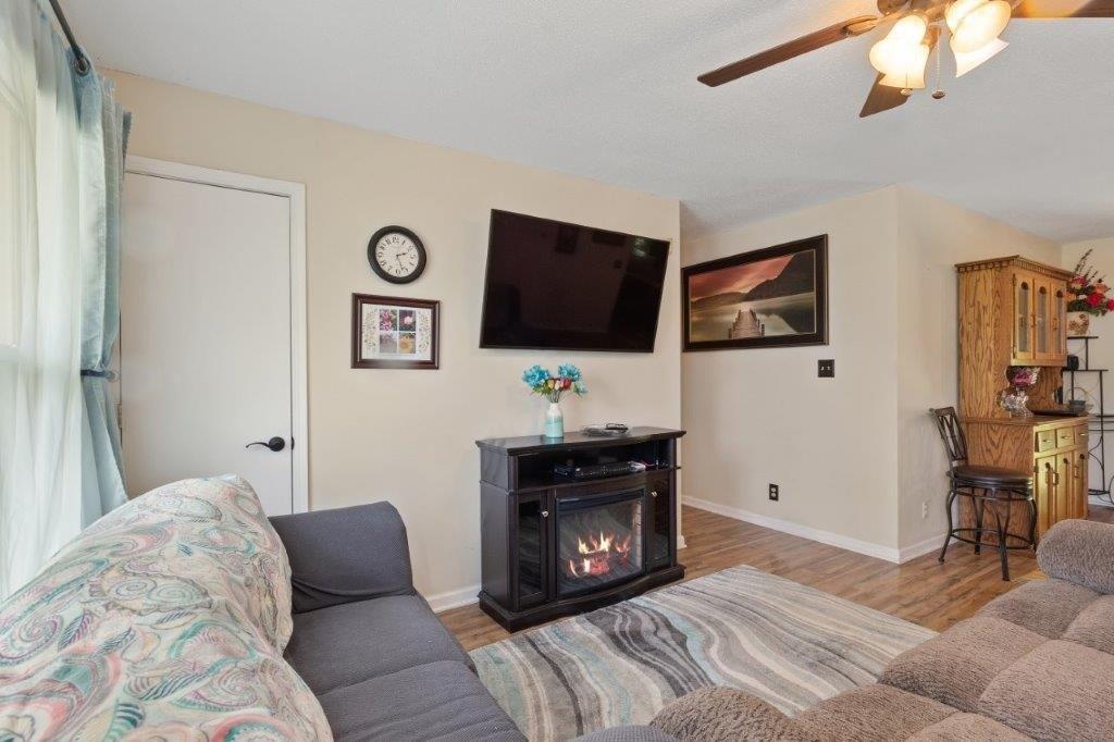 Princeton Cir, Clarksville, TN 37042